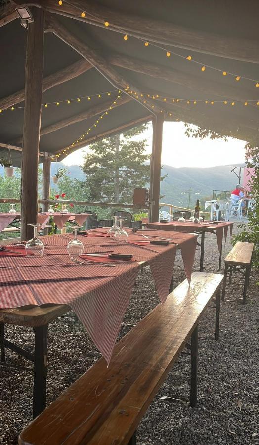 Locanda Agrogallo Carro ภายนอก รูปภาพ