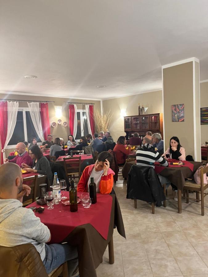 Locanda Agrogallo Carro ภายนอก รูปภาพ